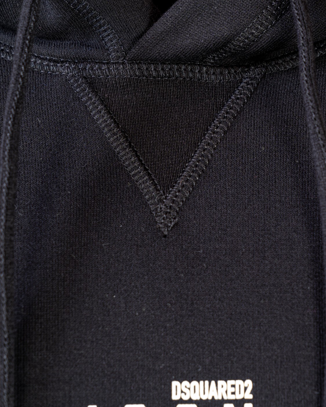 shop DSQUARED2 Saldi Felpa: Dsquared mini icon hoodie. 
Felpa in cotone.
Cappuccio con coulisse.
Vestibilità regular.
Maniche lunghe.
Stampa lettering "DSQUARED2 ICON".
Composizione: 100% Cotone.
Prodotto in Romania.. GU0010 S25516-965 number 9131151